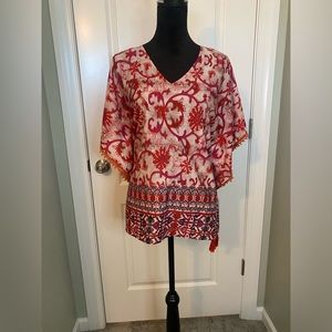 Gorgeous top by JADE S/M loose fitting very flattering EUC